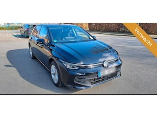 Volkswagen Golf 8.5 1.5 eTSI Pano trekhaak, ACC