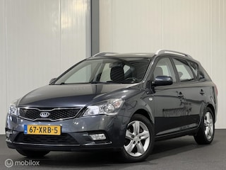 Kia Ceed cee'd Sporty Wagon 1.4 CVVT Nav. Plus Pack [ NAP trekhaak cruise ]