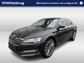 Skoda Superb 1.4 TSI iV Laurin & Klement / AUTOMAAT/ PANO/ DCC/ MEMORY SEAT/ STOELVERWARM./ PARK.SENSOR.V+A/ CAMERA/ DODEHOEK/ SMARTLINK/ ACC/ ELEK.KLEP/ KEYLESS/ LEDER/ NAVI/ DAB/ CLIMA/ LED/ ISOFIX/ 19'' LMV