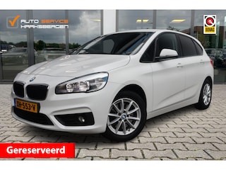 BMW 2-serie Tourer 218i High Executive | Trekhaak | PDC | Stoelverwarming |
