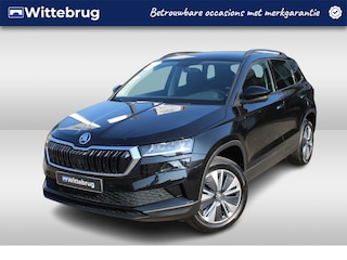Skoda Karoq 1.0 TSI 110pk Ambition / Navigatie by APP / LM 17 inch / Camera / LED / Parkeersensoren / Keyless
