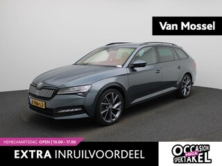 Skoda Superb Combi 1.4 TSI iV Sportline Business | Automaat | Apple Carplay/Android Auto | Stoelverwarming Voor + Achter | Navigatie | Sfeerverlichting |