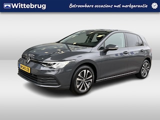 Volkswagen Golf 1.0 TSI Life Business / Trekhaak / Stoelverwarming / Achteruitrij camera / 16'' LMV