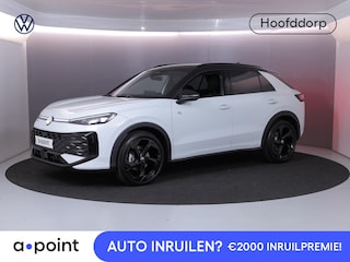 Volkswagen T-Roc R-Line First Edition 1.5 eTSI 110 kW / 150 PK SUV | Panoramaschuif-kanteldak | Assistance Pakket | Trekhaak | Black Style Pakket | Koplampverlichting matrix-led (IQ.LIGHT) | Elek. achterklep | Zwart dak