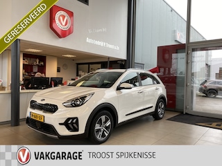 Kia Niro 1.6 GDi DynamicLine ,Automaat,Navigatie,Achteruitrijcamera,Climate& Adaptive Cruisecontrol,Spraakbediening,Lane Assist,DAB,Halfleder/Stof,16 Inch Lmv