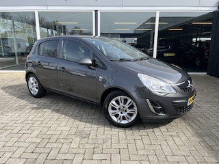 Opel Corsa 1.4-16V Fietsendrager / Lmv /Cruise / Nav / Stoel+stuur verwarming / Airco