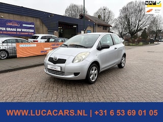 Toyota Yaris 1.0 VVTi NIEUWE APK!