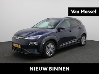 Hyundai Kona EV Premium 64 kWh | Apple Carplay / Android Auto | Stoelverwarming | Stuurverwarming | Head-Up Display | Achteruitrijcamera |