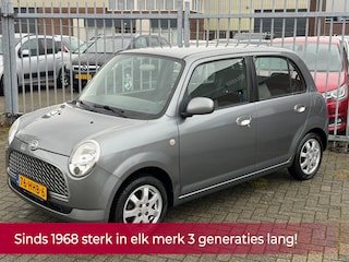 Daihatsu Trevis 1.0 5 deurs! KMST NAP! Airco l Elek pakket l LMV l Centraal l Parrot! TOPSTAAT l 2 SLEUTELS l GOED ODNERHOUDEN!