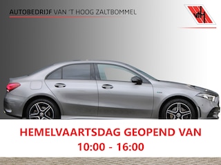 Mercedes-Benz A-klasse 250e AUT8 AMG Limited NIGHT PAKKET PANORAMADAK SFEER DISTRONIC CARPLAY
