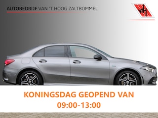 Mercedes-Benz A-klasse 250e AUT8 AMG Limited NIGHT PAKKET PANORAMADAK SFEER DISTRONIC CARPLAY