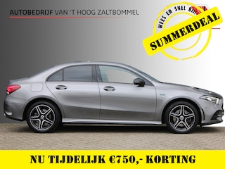 Mercedes-Benz A-klasse 250e AUT8 AMG Limited NIGHT PAKKET PANORAMADAK SFEER DISTRONIC CARPLAY