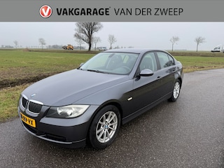 BMW 320i Dynamic Executive | Cruise