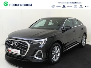 Audi Q3 45 TFSI e S Edition | Achteruitrijcamera | Cruise Control | Dodehoek detectie | Keyless | CarPlay | Navigatie | Audi virtual cockpit |