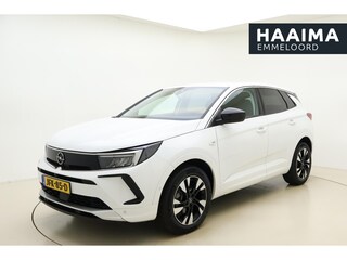 Opel Grandland 1.2 Turbo 130pk Automaat Business Elegance | Navigatie via APP | Climate control | Cruise control | Achteruitrijcamera | Parkeersensoren | DAB | LED koplampen | 18" Lichtmetalen velgen