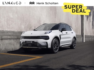 Lynk & Co 01 1.5 More | UIT VOORRAAD LEVERBAAR | 360 Graden camera | Actieve LED Koplampen | Schuif-/Kanteldak | Premium Audio By Harman Kardon | Sfeerverlichting | Dodehoekassistent | Adaptieve Cruise Control | Stuurverwarming | Stoelverwarming | Bestuurdersstoel met geheugen | Getint glas | Elektrisch bedienbare achterklep | Draadloos telefoonoplader
