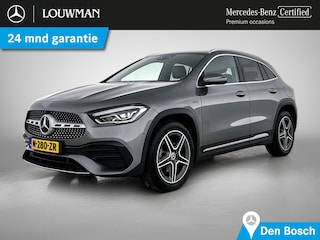 Mercedes-Benz GLA 250e AMG-line | Trekhaak af fabriek | Parkeerpakket met achteruitrijcamera | Spiegelpakket | Dodehoek assistent | Inclusief 24 maanden MB Certified garantie voor Europa.