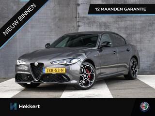 Alfa Romeo Giulia Veloce 2.0 Turbo 280pk AWD Automaat DEALER OND. | 19''LM | DODE HOEK | ADAPT. CC | PDC + CAM. | DAB