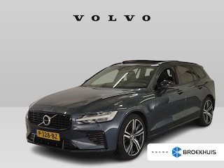 Volvo V60 T6 Plug-in hybrid AWD Plus Dark | Panoramadak | Stoel en stuurwielverwarming | Long Range | Camera | Harman Kardon | Adaptieve Cruise control |