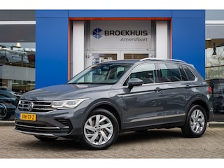 Volkswagen Tiguan 1.4 TSI eHybrid 245PK Elegance | IQ.Light | Stoel+stuur verwarming | Adap cruise | Navi | Apple Carplay/Android Auto | Apple Carplay/Android Auto | Cruise control adaptief | Elektrisch bedienbare achterklep met sensorsturing