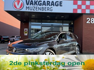 Volkswagen Passat Variant 1.4 TSI PHEV GTE Business // DEALER ONDERHOUDEN // ERGO COMFORT // TREKHAAK // NAVI // CAMERA //