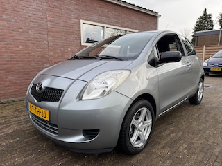 Toyota Yaris 1.3 VVTi Automaat Apk 3-2-2027 Airco LMV elektrisch pakket
