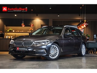 BMW 5-serie Touring 530i xDrive High Exe Luxury Line Comfort stoelen Leder Cognac, Panorama dak, Head-Up, Keyless Go, Camera, ACC, Navi Professional, DAB, Park/ Spiegel/ Driving Assistent Plus Pakket, Lmv.