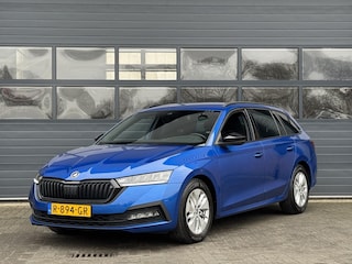 Skoda Octavia COMBI 1.0 TSI SPORT BUSINESS I TREKHAAK I APPLE CARPLAY I CLIMATE CONTROL I P-SENSOREN