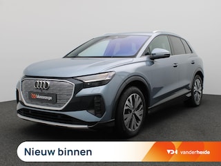 Audi Q4 40 Launch edition Advanced 77 kWh 204PK Aut. SOH 95%, Warmtepomp, Dynamic Chassis, Adaptieve Cruise, Elektr. Achterklep, Clima, Matrix LED-Verlichting, 19" LM Velgen