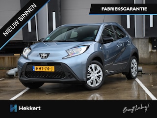 Toyota Aygo Play 1.0 VVT-i S-CVT 72pk Automaat ACHTERUITRIJCAMERA | APPLE-CARPLAY | CRUISE.C | DAB | AIRCO