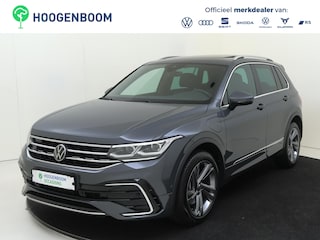 Volkswagen Tiguan 1.4 TSI eHybrid R-Line Business | Panoramadak | 360 camera | LED matrix verlichting | Adaptieve cruise control | 3-zone airco | Dodehoek detectie | Keyless | CarPlay |