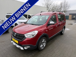 Dacia Dokker 1.3 TCe 131pk Stepway - Rolstoelauto 3+1 of 5-0 - Luxe uitvoering - 1e Eigenaar - Rolstoelvervoer