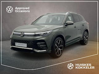 Volkswagen Tiguan R-Line Business 1.5 TSI eHybrid 272pk DSG Automaat Trekhaak, Panoramadak, Navigatie, Adaptive cruise control, Achteruitrijcamera, Elektrische achterklep