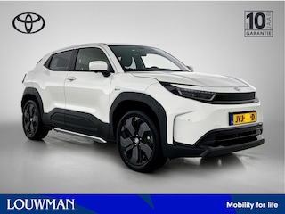 Toyota Urban Cruiser Executive 61 kWh | Intro pack