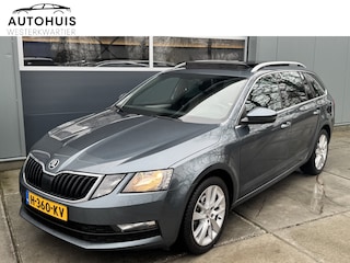 Skoda Octavia Combi 1.5 TSI 150pk DSG Sport Business Panoramadak Stoelverwarming Voorruitverwarming navigatie Apple Carplay