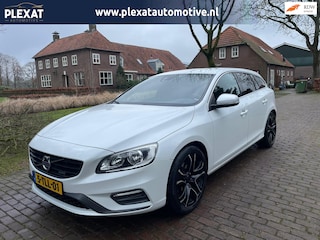 Volvo V60 1.6 T3 R-Design Aut. | Origineel NL | Slechts 95.000KM | Sportpakket | Historie | Navigatie | Trekhaak | Cruise | NAP |