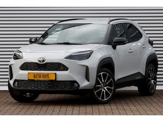 Toyota Yaris Cross 1.5 Hybrid GR Sport Ceramic Gray Metallic