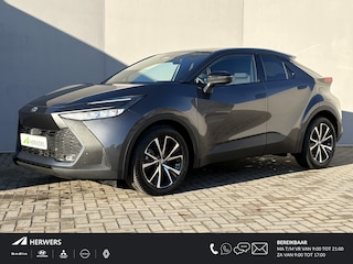 Toyota C-HR 1.8 Hybrid First Edition 140 Automaat / Fabrieksgarantie tot 10 jaar mogelijk  / Stuur-, stoel- en voorruitverwarming / Navigatie / Camera / Climate Control / Apple Carplay/Android auto / 18" LM wielen /