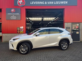 Lexus NX 300h AWD Luxury Line Automaat/ Lederen bekleding/ Navigatie/ Stoelverwarming/ Rijklaarprijs!