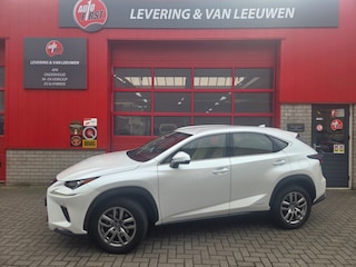 Lexus NX 300h AWD Luxury Line Automaat/ Lederen bekleding/ Navigatie/ Stoelverwarming/ Rijklaarprijs!