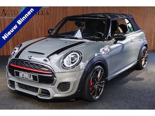Mini John Cooper Works Cabrio 2.0 232pk HUD Navi Leer Camera Harman K. PDC Carplay Keyless Go & Entry LM velgen Zwarte binnenhemel Stoelverwarming Sportstoelen LED BTW auto!