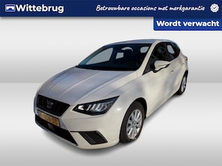 Seat Ibiza 1.0 EcoTSI 95pk Style / Navigatie by APP / LM velgen / Parkeersensoren A / LED / Climatronic Airco Facelift model!