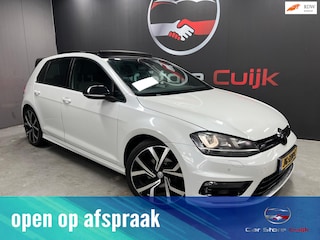 Volkswagen Golf 1.4 TSI ACT Highline | Pano | 19” | Stoelverwarming