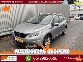 Peugeot 2008 1.2 PureTech Blue Lion A/C, CC, Pano, Navi, Carplay, DAB+, PDC, LM, nw. APK – Inruil Mogelijk –