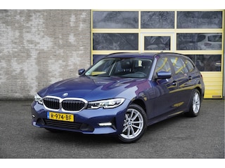 BMW 3-serie Touring 318i Automaat! Business Edition BJ2022 Lmv 17" | Led V+A | Pdc | Navi | Elek. achterklep | Achteruitrijcamera | Virtual cockpit | Climate control | Cruise control | Verwarmde voorstoelen | Getint glas