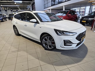 Ford Focus Wagon 1.0 EcoBoost Hybrid ST Line X