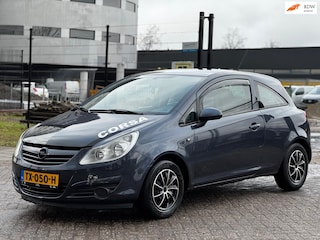 Opel Corsa 1.2-16V Essentia