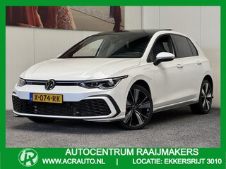 Volkswagen Golf 1.4 eHYBRID GTE PANORAMADAK DCC ONDERSTEL HEAD-UP DISPLAY APPLE CARPLAY/ANDROID RIJSTROOKSENSOREN ELEK.  UITKLAPBARE TREKHAAK ACHTERUITRIJCAMERA LED VERLICHTING ZEER MOOI !! 3010