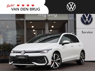 Volkswagen Golf 1.5 eHybrid 272 pk DSG GTE | Trekhaak | Stoel + stuurverwarming | 360 Camera | Travel Assist | App Connect | Sfeerverlichting | Dynamic Light Assist | Head Up |