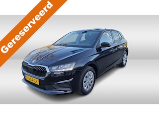Skoda Fabia 1.0 TSI Ambition LED / PDC